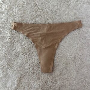 Victoria’s Secret Seamless No Show Beige Tan Silky Thon Xs